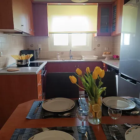 Local Paradise Xilokastro Apartment *