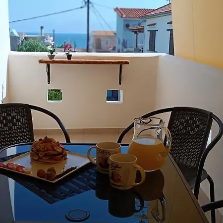 Local Paradise Xilokastro Apartment *