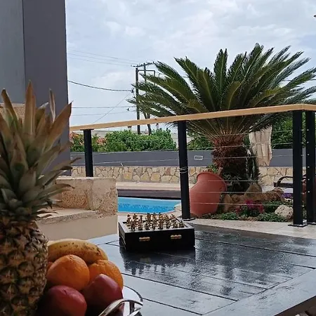 Local Paradise Xilokastro