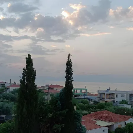 Local Paradise Xilokastro Apartment *