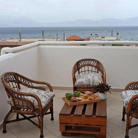 Local Paradise Xilokastro Apartment *