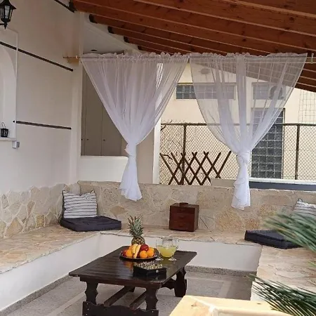 Local Paradise Xilokastro Apartment