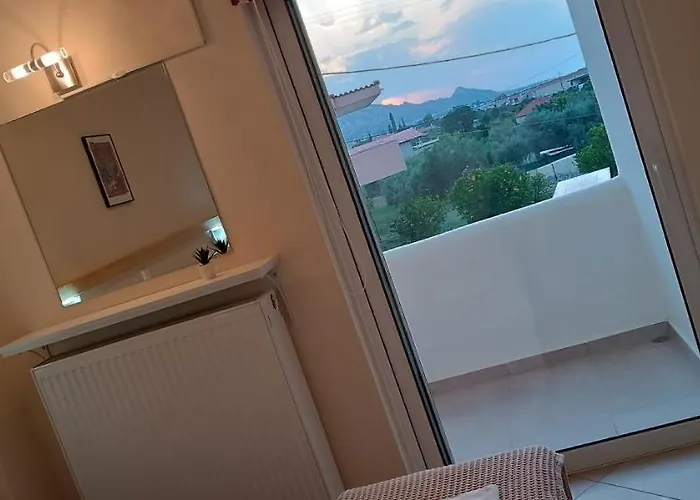 Local Paradise Xilokastro *