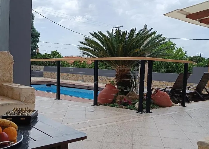 Local Paradise Xilokastro